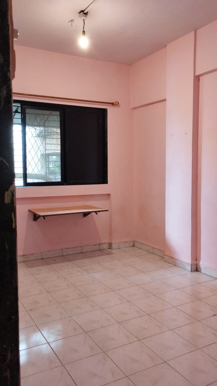 Room, dombivli east 1 Bedroom 555 Sq.Ft. Apartment In Dombivli East Thane 9219522