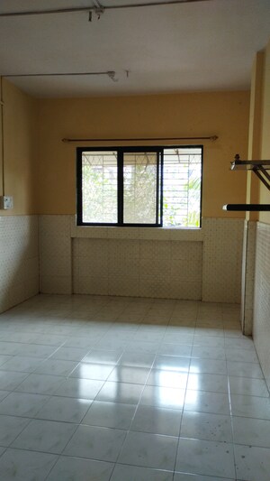 Room in 1 BHK Apartment at Dombivli East – for Rent