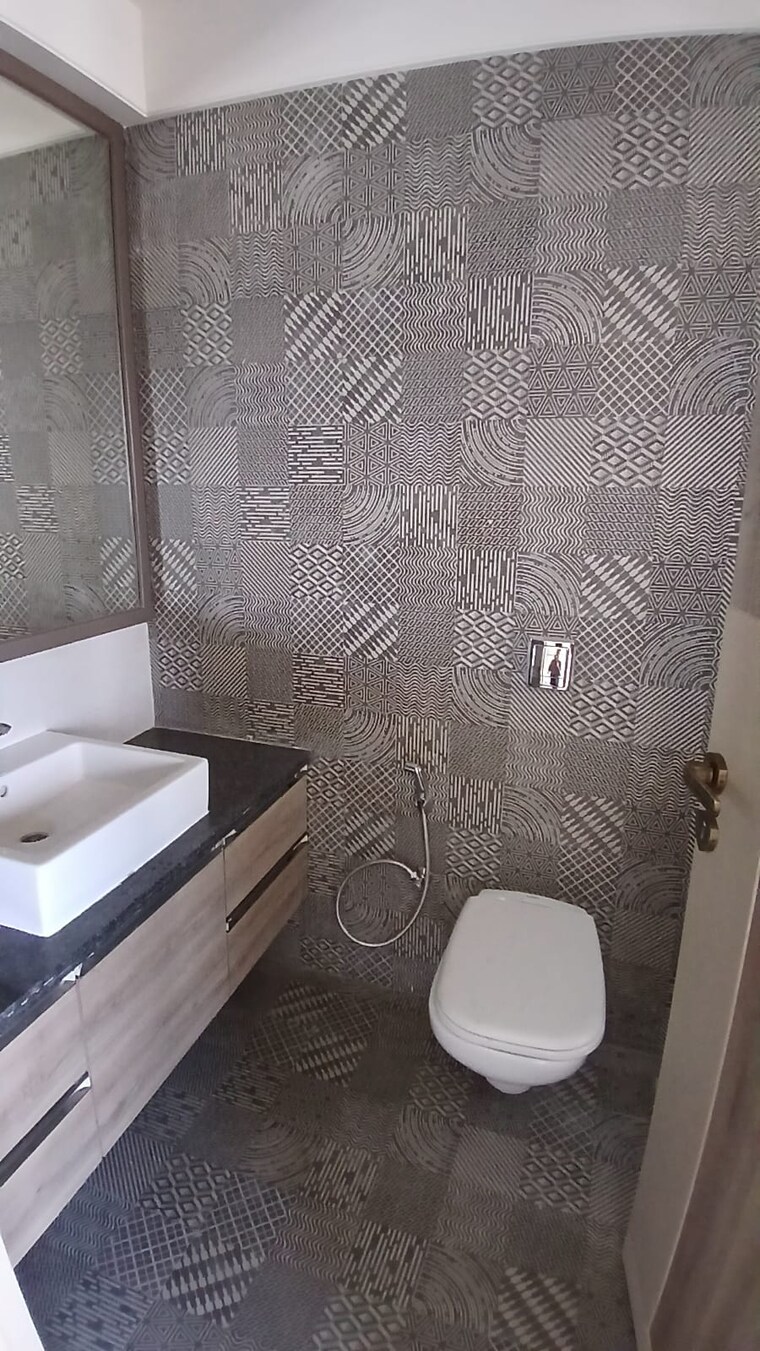 Bathroom, hubtown-seasons 2 Bedroom 754 Sq.Ft. Apartment In Chembur Mumbai 9219551