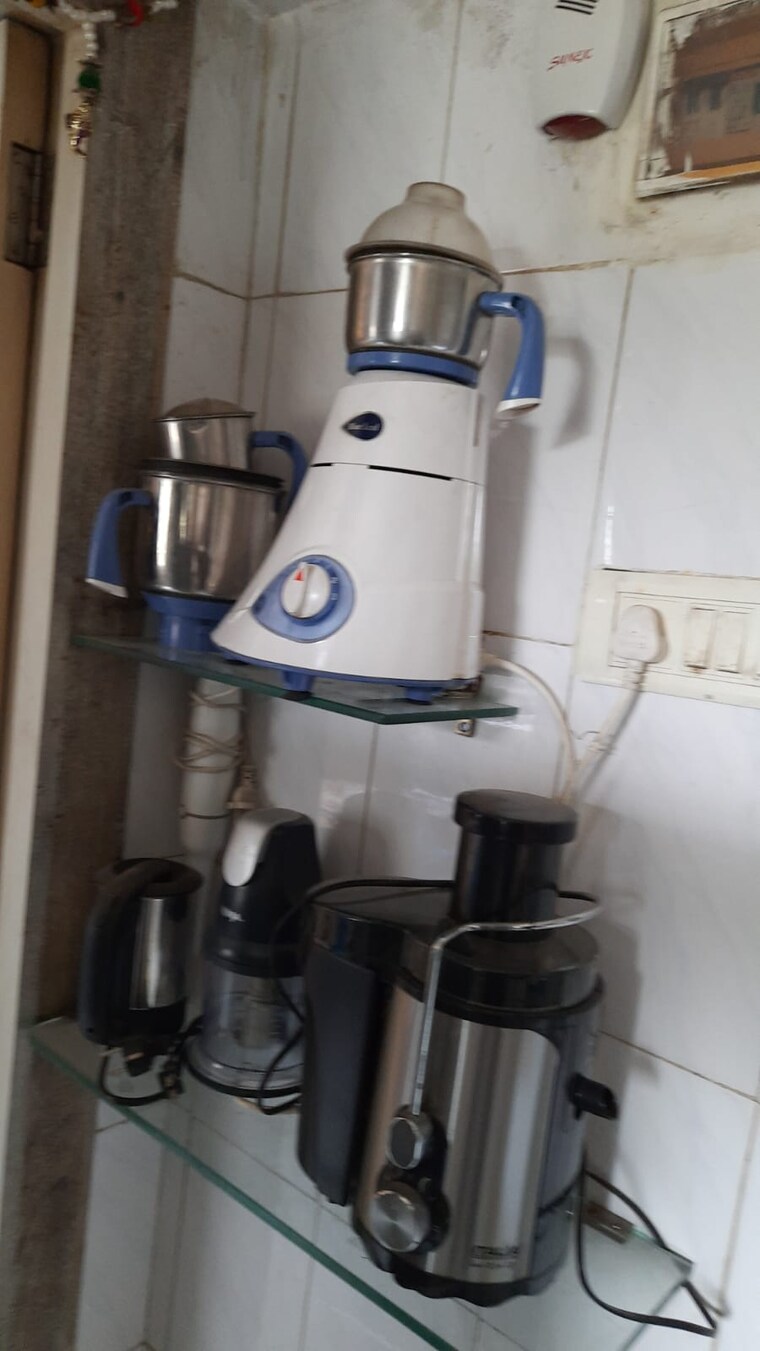 Team Area, tolaram-building 1 Bedroom 440 Sq.Ft. Apartment In Chembur Mumbai 9219571