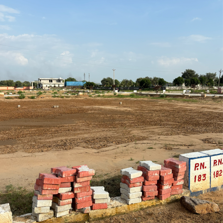  Parking, vatika road  101 Sq.Yd. Plot In Vatika Road Jaipur 9219589