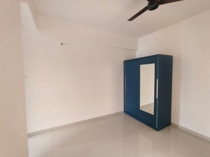 Room in 3 BHK Apartment at Raheja Vistas, Nacharam – for Rent