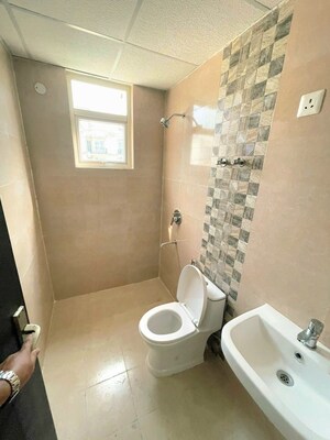 Bathroom in 3 BHK Apartment at Ireo Skyon, Sector 60 – for Sale