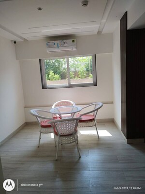 Living Room in 2 BHK Apartment at Chembur – for Rent