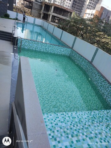 Swimming Pool in 2 BHK Apartment at Chembur – for Rent
