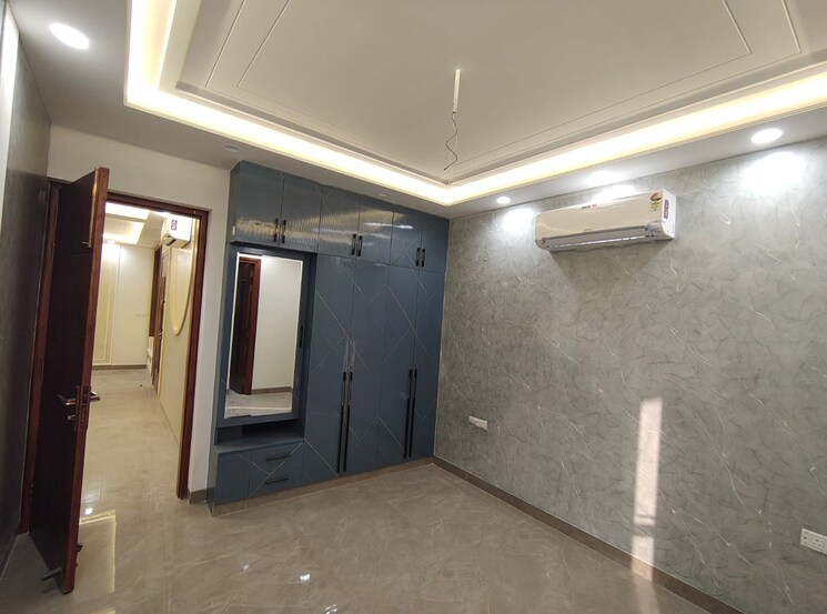 Room, puri-aman-vilas 3 Bedroom 165 Sq.Ft. Builder Floor In Sector 89 Faridabad 9219608