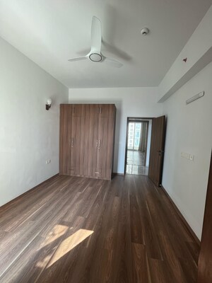 Room in 3 BHK Apartment at Conscient Hines Elevate, Sector 59 – for Rent