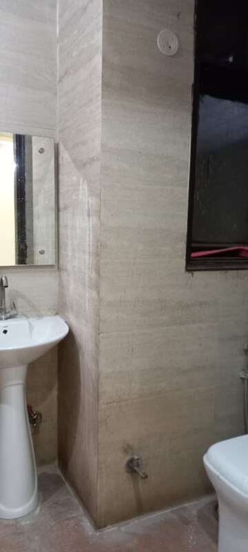 Master Bedroom in 1 BHK Builder Floor at Palm Residency Chhatarpur, Chattarpur – for Rent