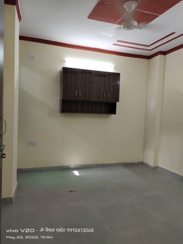 Room in 2 BHK Builder Floor at Palm Residency Chhatarpur, Chattarpur – for Rent