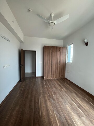 Room in 3 BHK Apartment at Conscient Hines Elevate, Sector 59 – for Rent