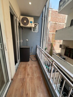Balcony in 3 BHK Builder Floor at Sector 43 – for Rent