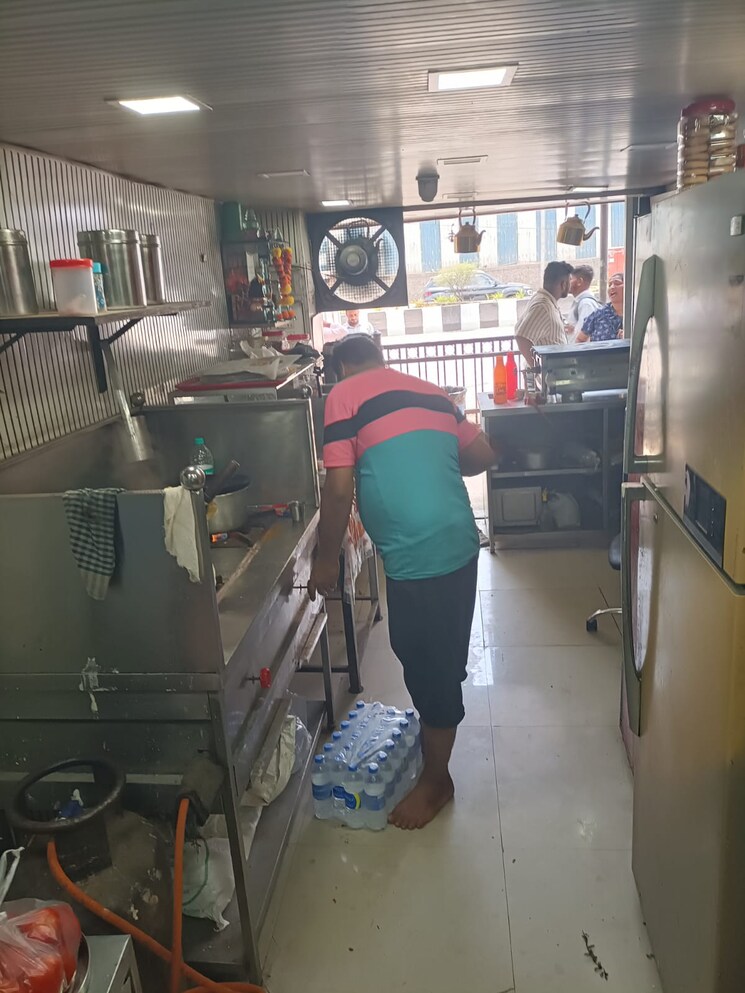 Gym, symphony-chembur Commercial Shop 250 Sq.Ft. In Chembur Mumbai 9219700