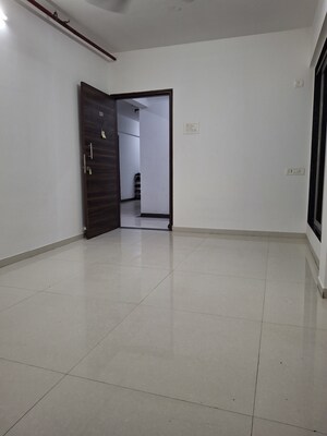 Room in 2 BHK Apartment at Ghansoli – for Rent
