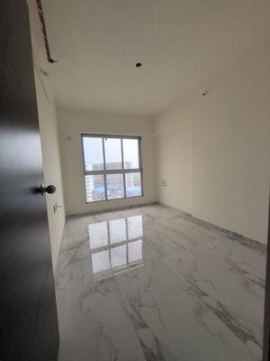 Room in 2 BHK Apartment at Dn Nagar – for Rent