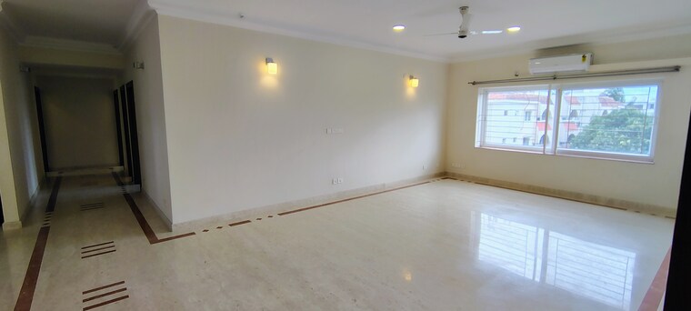 Room, hm-grandeur 3 Bedroom 3372 Sq.Ft. Apartment In Frazer Town Bangalore 9219748