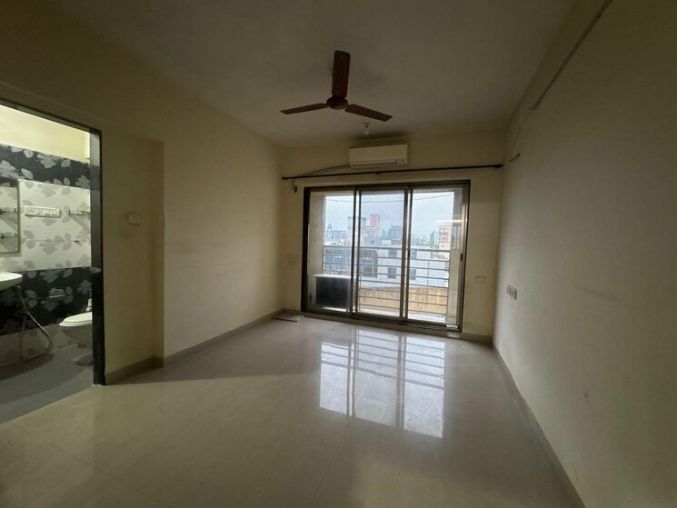 Room, sunil-nivas-society 2 Bedroom 860 Sq.Ft. Apartment In Andheri West Mumbai 9219757