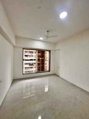 2 BHK Apartment For Rent in DLH Sorrento, Veera Desai Road
