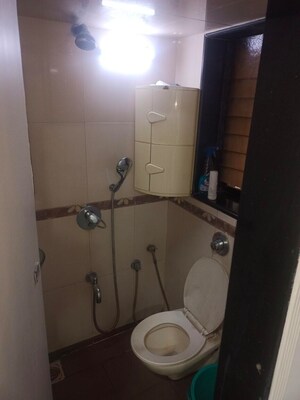 Bathroom in 2 BHK Apartment at Lokhandwala Complex, Andheri West – for Rent