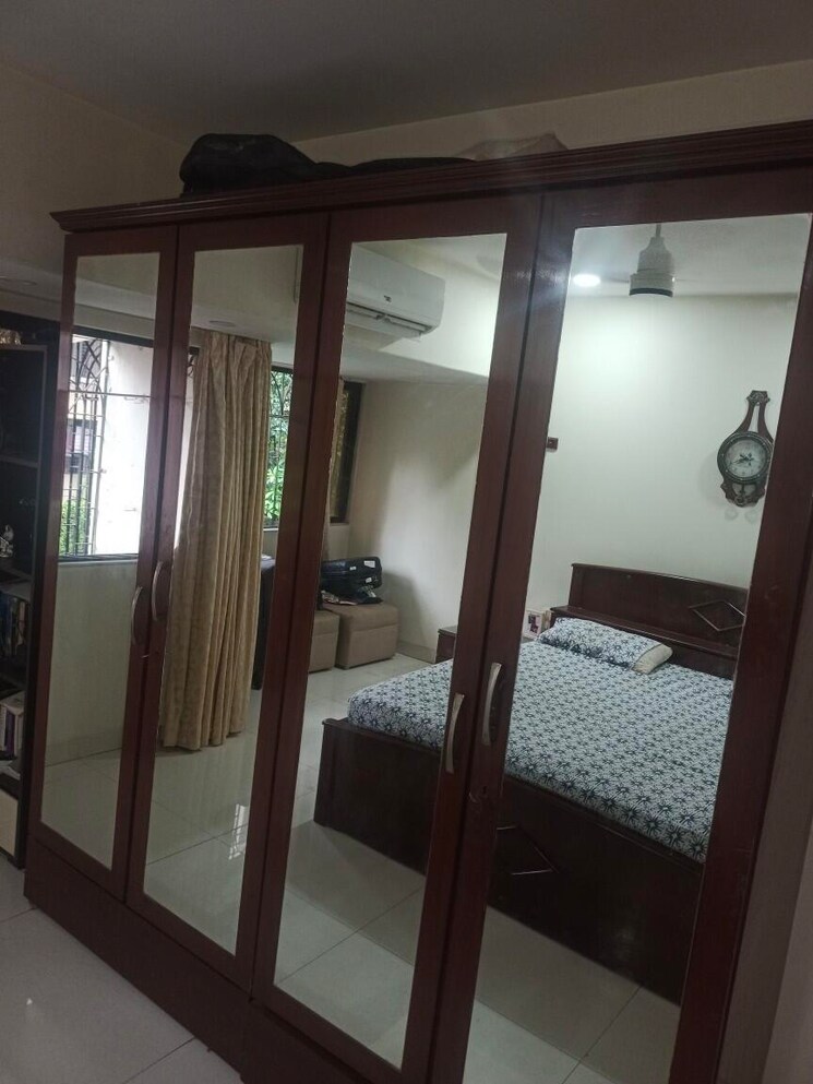 Team Area, lokhandwala-complex 2 Bedroom 870 Sq.Ft. Apartment In Andheri West Mumbai 9219764