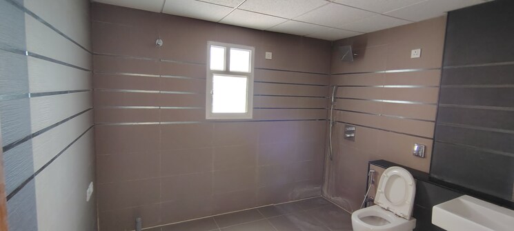Bathroom, hm-grandeur 5 Bedroom 5665 Sq.Ft. Apartment In Frazer Town Bangalore 9219766
