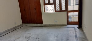 Room in 3 BHK Independent House at RWA Apartments Sector 40, Sector 40 – for Rent