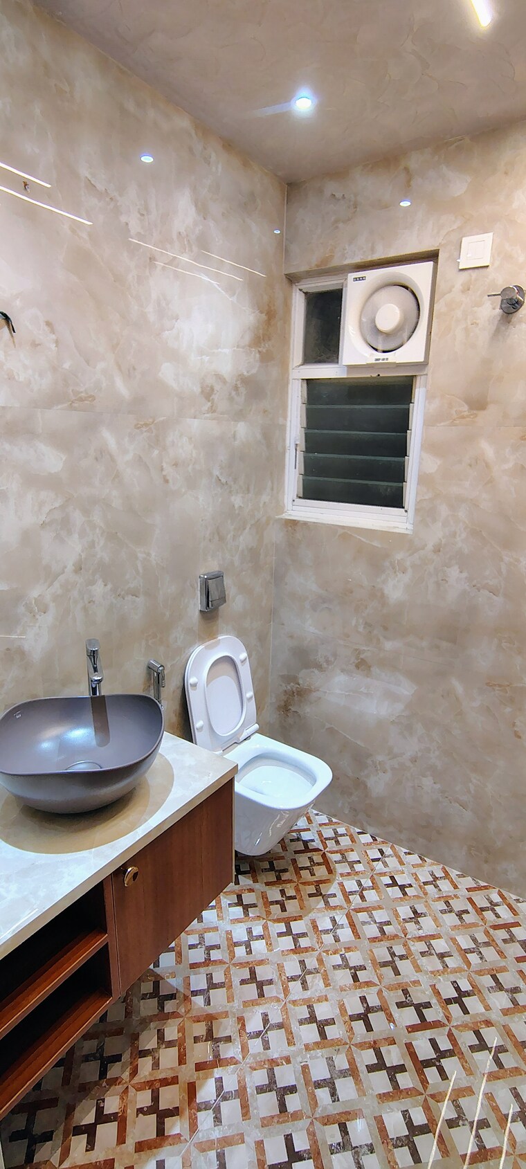 Bathroom, hm-grandeur 3 Bedroom 3096 Sq.Ft. Apartment In Frazer Town Bangalore 9219783