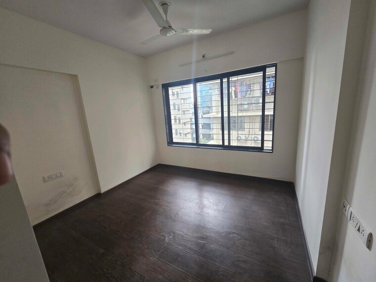 Room, lokhandwala-complex 2 Bedroom 780 Sq.Ft. Apartment In Andheri West Mumbai 9219788