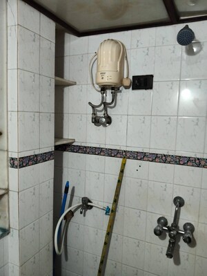 Bathroom in 2 BHK Apartment at Vile Parle West – for Rent