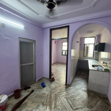Bedroom in 1.5 BHK Builder Floor at New Ashok Nagar – for Rent