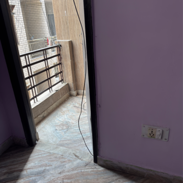 Building Lobby in 1.5 BHK Builder Floor at New Ashok Nagar – for Rent
