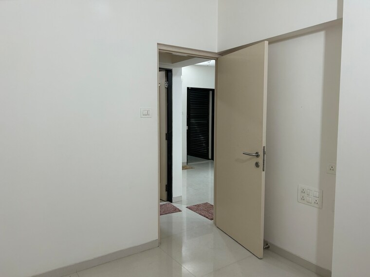 Room, amboli 2 Bedroom 650 Sq.Ft. Apartment In Amboli Mumbai 9219817