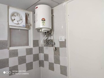 Bathroom in 3 BHK Apartment at Gaur City 7th Avenue, Sector 4 Greater Noida – for Rent