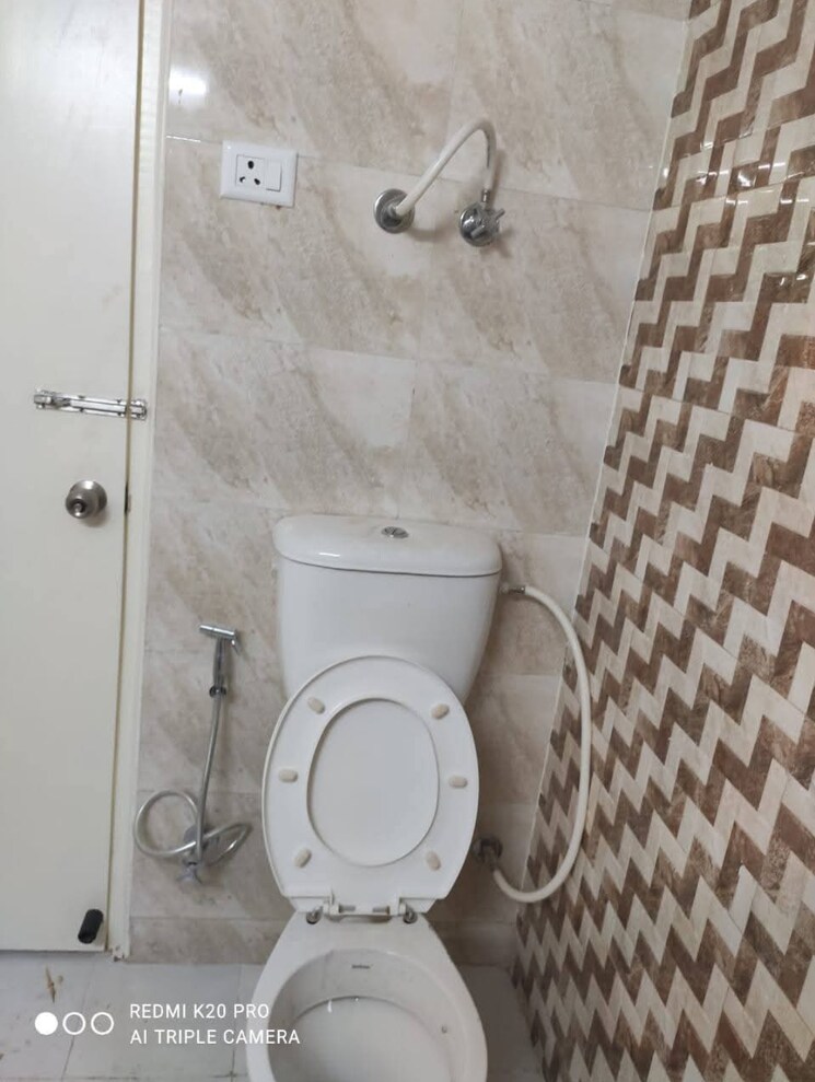Bathroom, gaur-city-7th-avenue 3 Bedroom 747 Sq.Ft. Apartment In Sector 4 Greater Noida Greater Noida 9219850