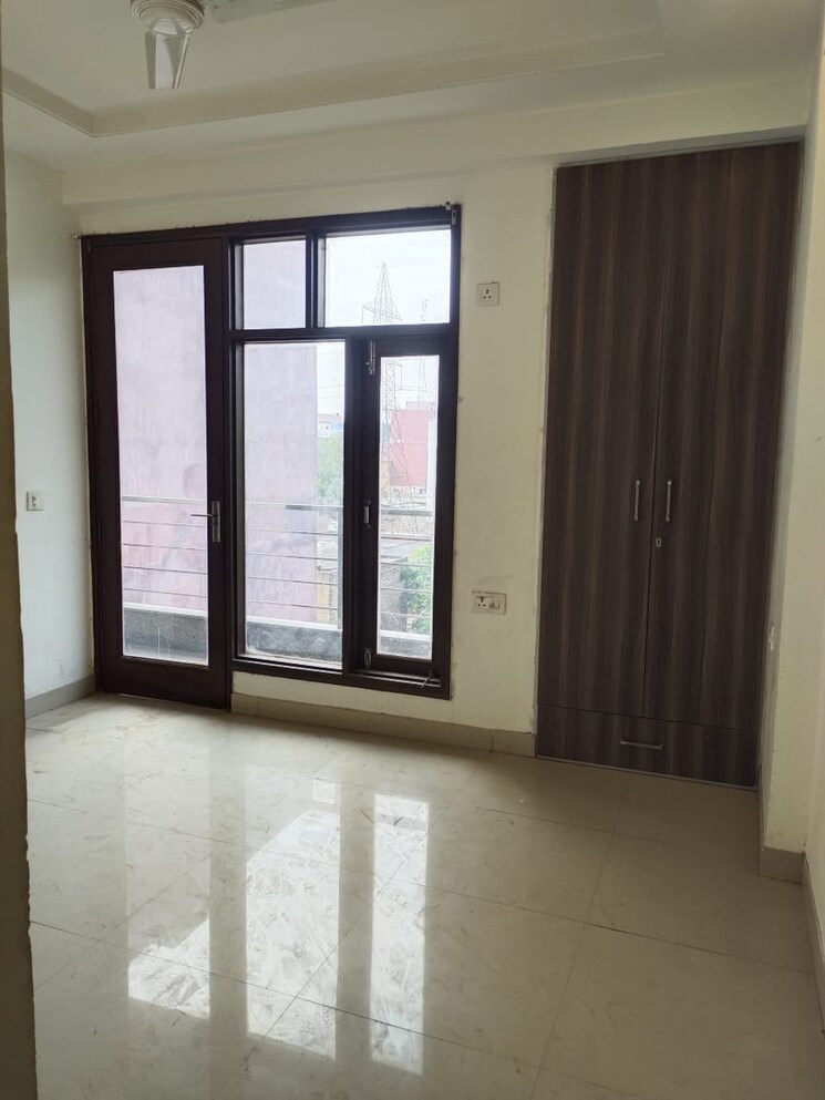 Room, palm-residency-chhatarpur 3 Bedroom 1200 Sq.Ft. Builder Floor In Chattarpur Delhi 9219857