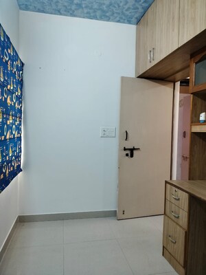 Room in 2.5 BHK Apartment at Sarita Vihar Pocket-C RWA, Sarita Vihar – for Rent
