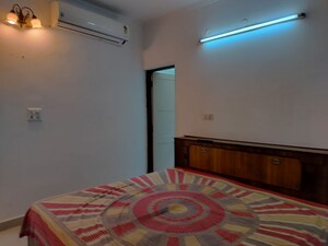 Bedroom in 2.5 BHK Apartment at Sarita Vihar Pocket-C RWA, Sarita Vihar – for Rent