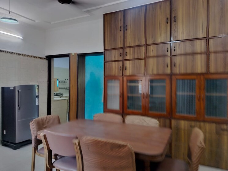 Dining area, sarita-vihar-pocket-c-rwa 2.5 Bedroom 1350 Sq.Ft. Apartment In Sarita Vihar Delhi 9219864