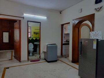  3 BHK Apartment at Sarita Vihar – for Rent