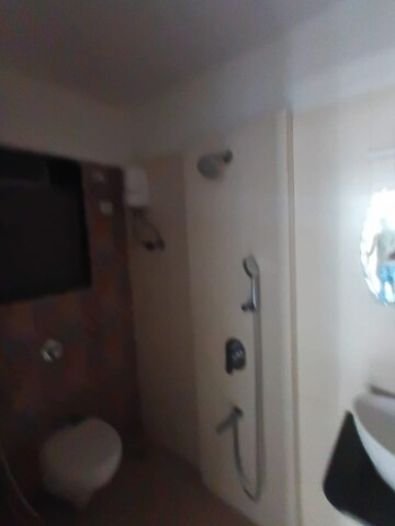 Furnished Amenities in 1 BHK Apartment at Kurla East – for Rent