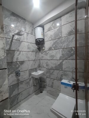 Bathroom in 1 BHK Builder Floor at Mansa Ram Park – for Rent