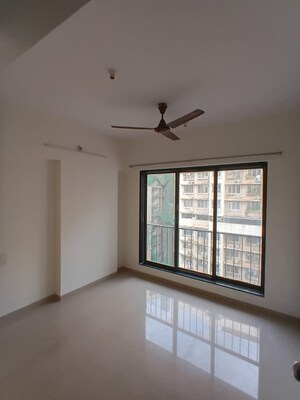 Room in 2 BHK Apartment at Bhoomi Midas, Kurla – for Rent