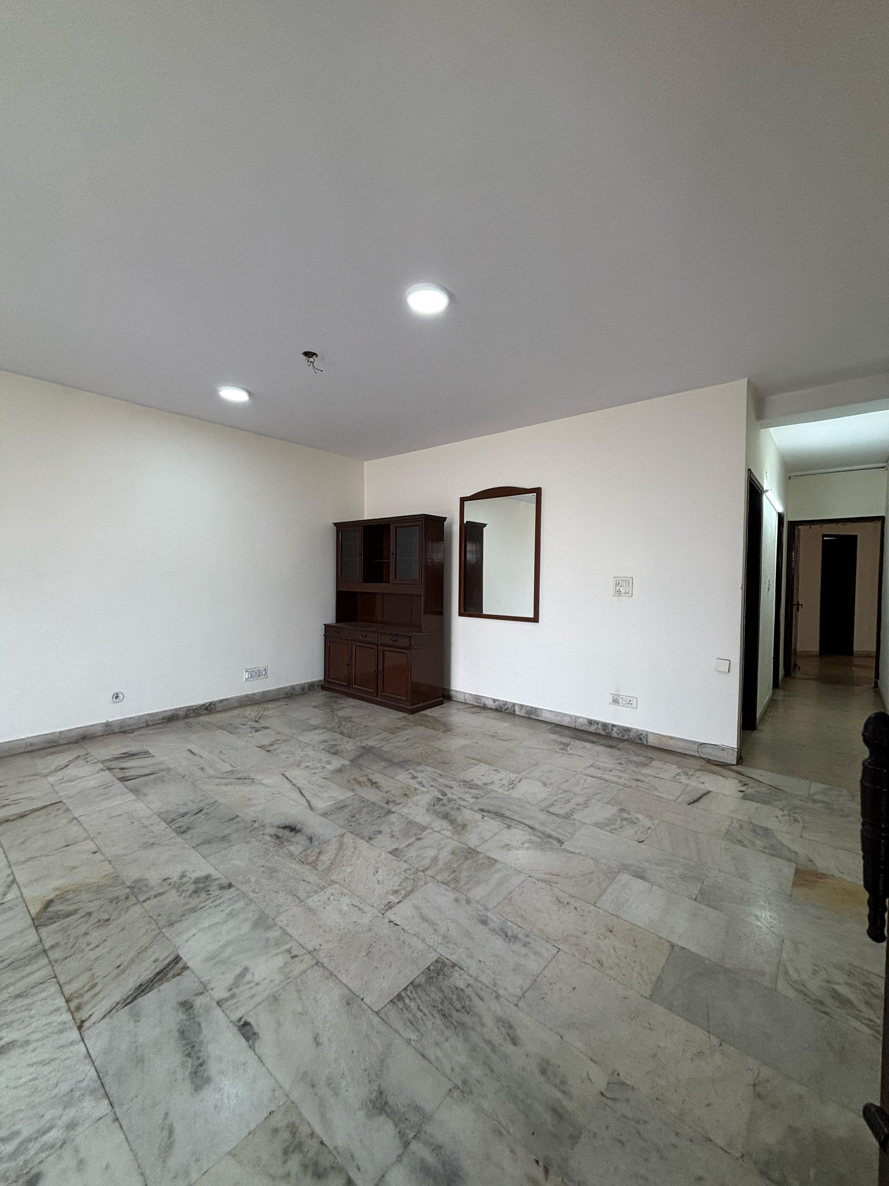 1 BHK Apartment For Rent in SS Southend Floors