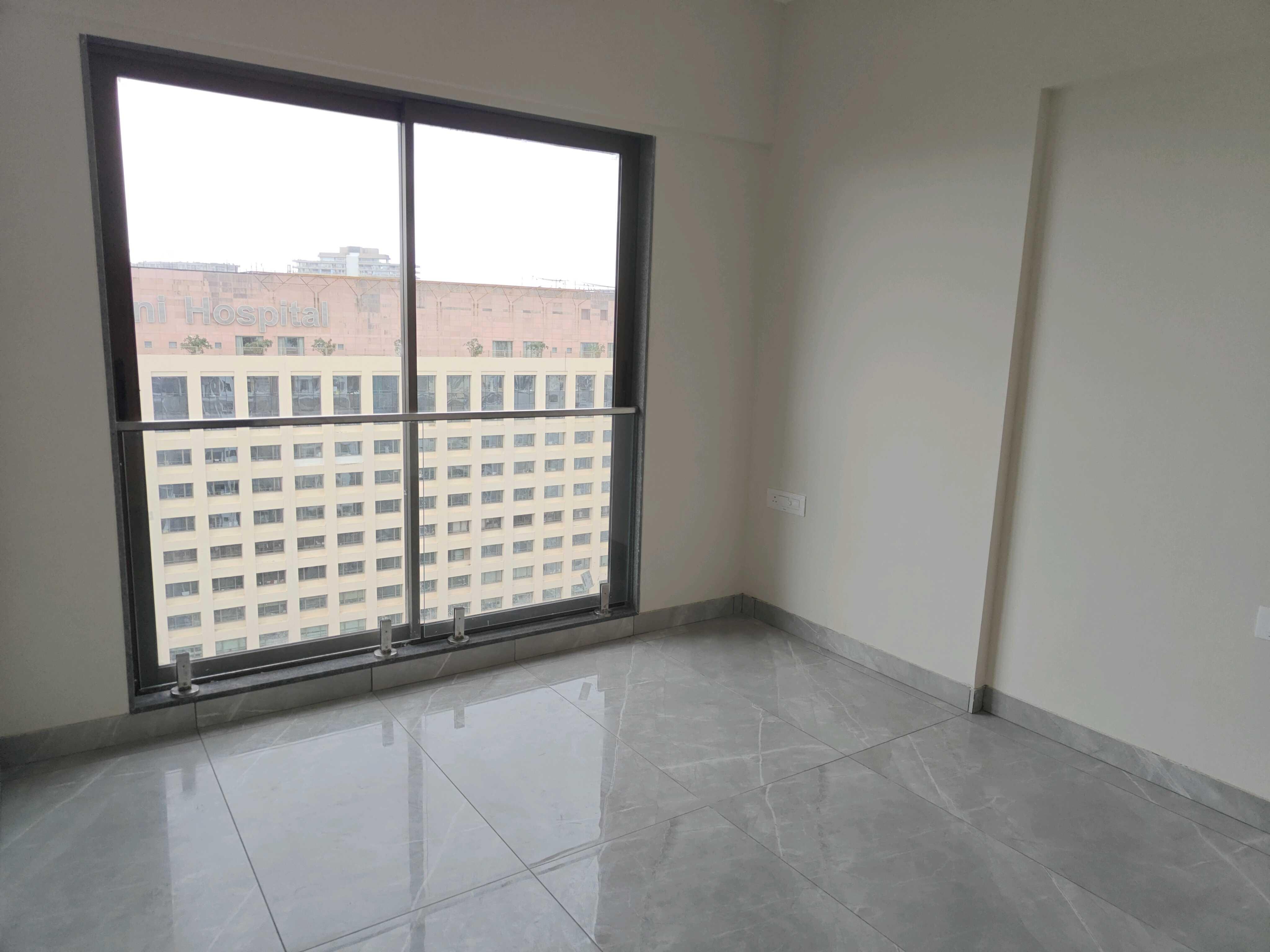 2 BHK + Servant Room 728 Sq.Ft. Apartment in Hubtown The Premiere