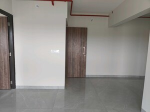 Room in 2 BHK Apartment at Hubtown The Premiere, Andheri West – for Rent