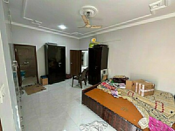 Bedroom in 2.5 BHK Builder Floor at Sector 29 – for Rent