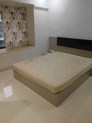 Bedroom in 2 BHK Apartment at Utsav CHS Andheri, Andheri West – for Rent