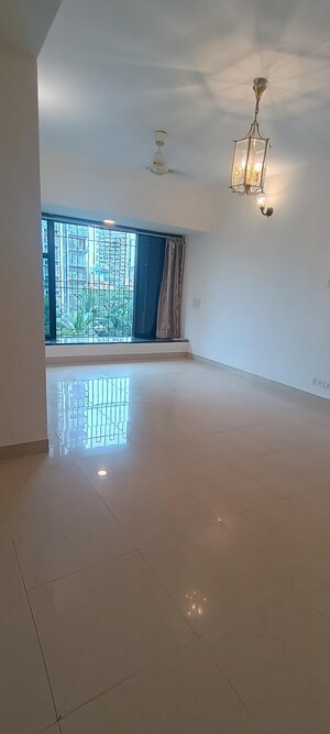 2 BHK Apartment For Rent in Montreal Tower, Andheri West