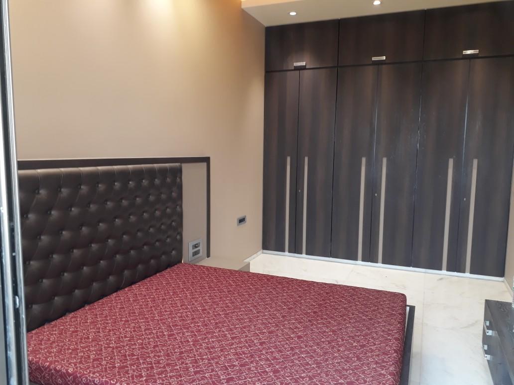 2 BHK + Servant Room Apartment For Rent in , Dn Nagar, Andheri West