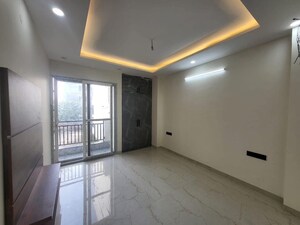 Room in 3 BHK Builder Floor at Sector 57 – for Sale