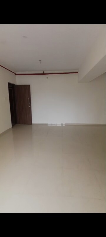 Room in 2 BHK Apartment at Alliance Fortuna Blue, Lower Parel – for Rent